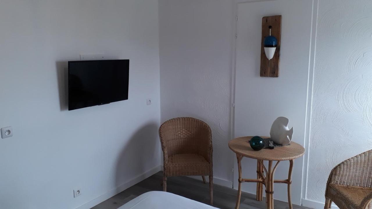 Hotel Les Esseppes L'Epine  Eksteriør billede